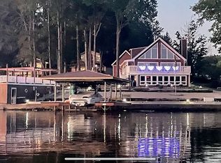 1300 Lighthouse Point, Cicero, IN 46034