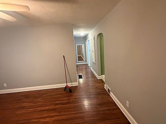 5th image of 3012 Bergdolt Rd