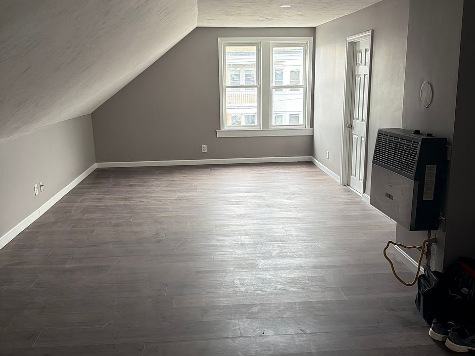 1st image of 125 Rathbun St Floor 3