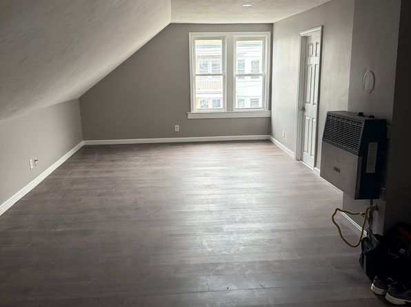 125 Rathbun St Floor 3