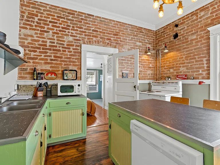 25 W 18th St #1 — Photo 10