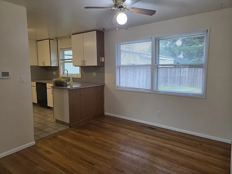 13150 SW Watkins Ave — Photo 7