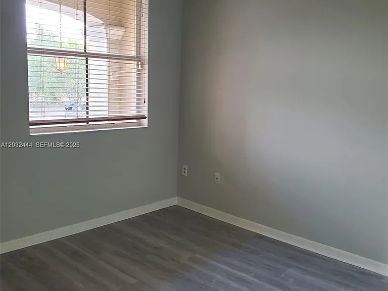 2242 NE 42nd Cir #2242 — Photo 10