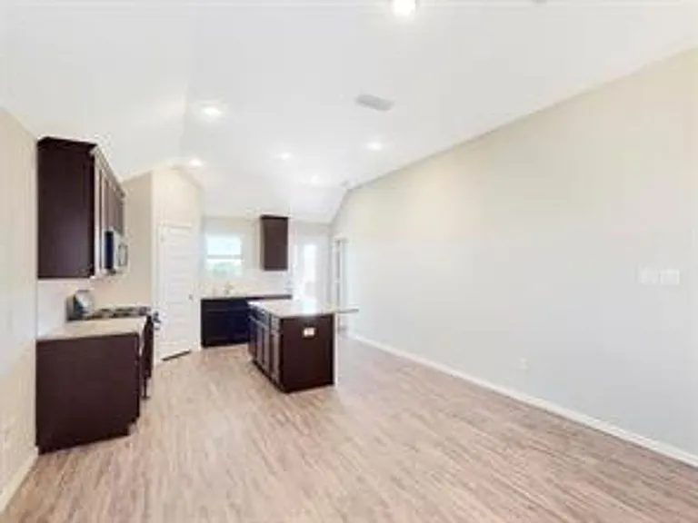 3421 Buster Way — Photo 5