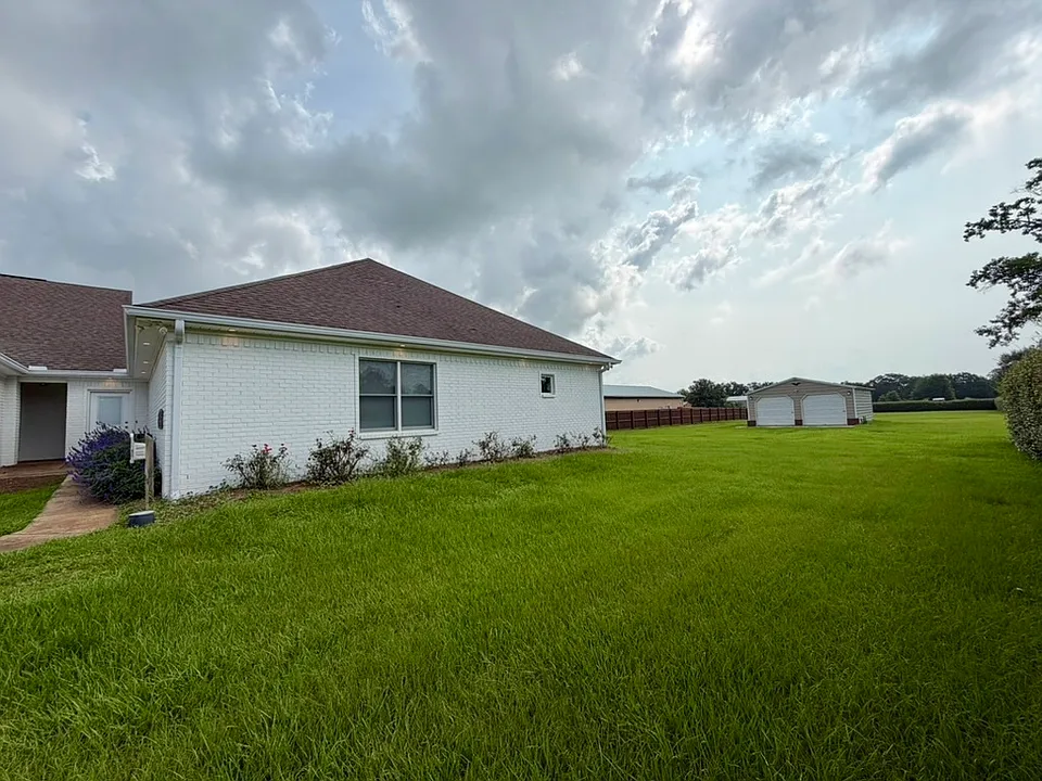 15896 County Road 73