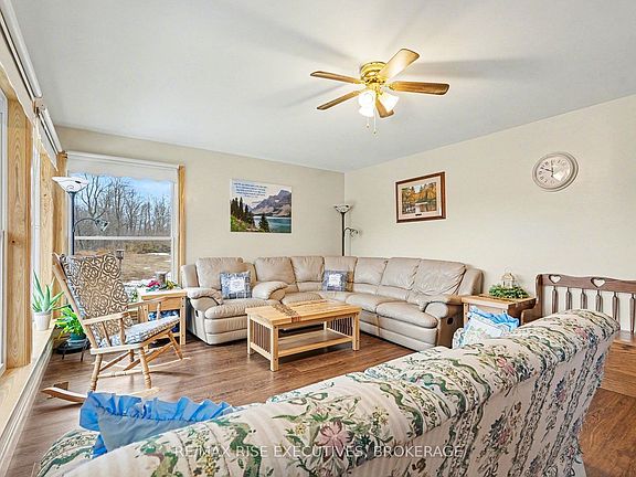5th image of 715 Hanna Rd
