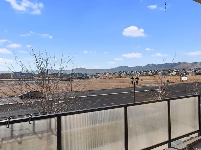4658 W South Jordan Pkwy — Photo 14
