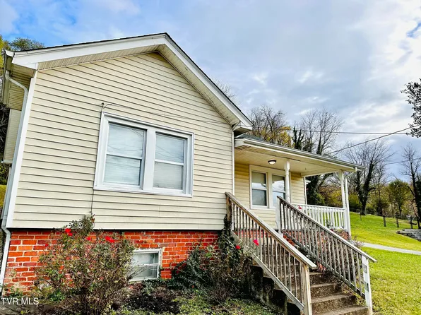 2122 Hawthorne St, Kingsport, TN 37664