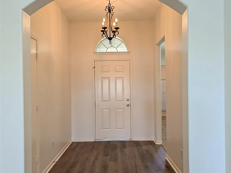 5618 Savannah Woods Ln — Photo 14
