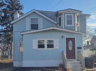 45 Fulton St, Keyport, NJ 07735