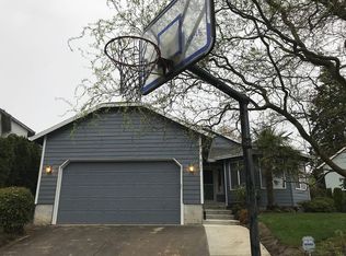 15250 SE View Meadows Ln, Milwaukie, OR 97267