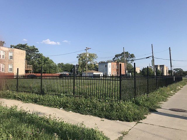 1st image of 4359 W Gladys Ave