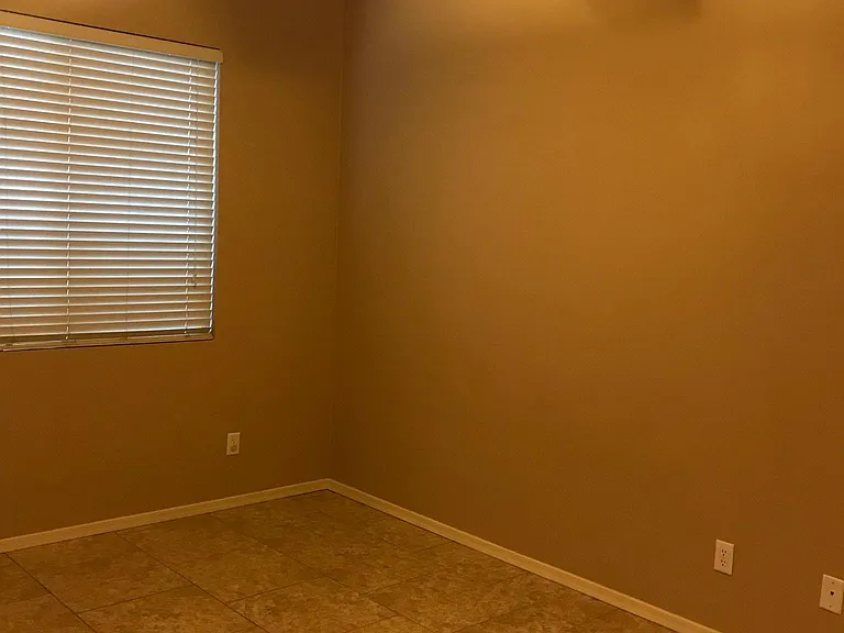 1247 W Lyle Ln — Photo 15