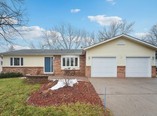 7816 73rd St S, Cottage Grove, MN 55016