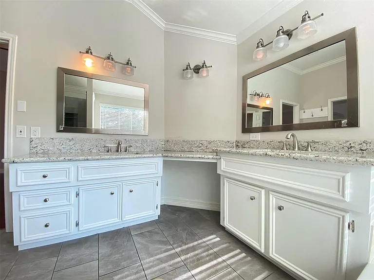 2222 Alberton Ln — Photo 15