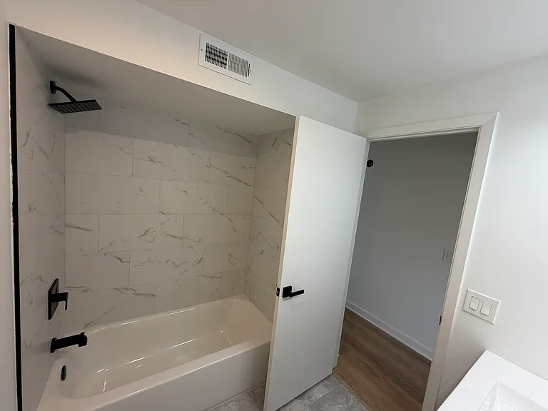 5819 W Higgins Ave #2D — Photo 25