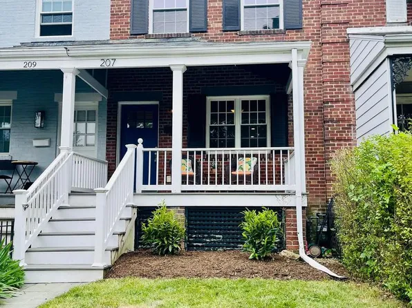 207 Evans Ln, Alexandria, VA 22305