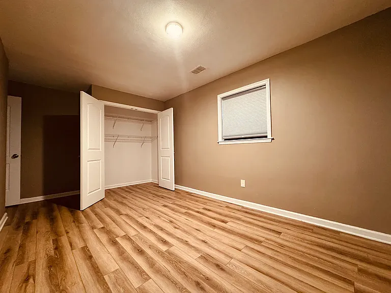 516 Hicks Ave #A — Photo 9