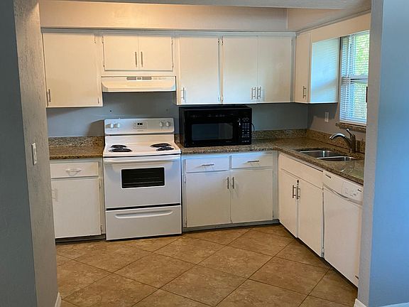 4th image of 216 Jody Ct APT A