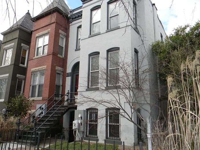 Rowhouse exterior