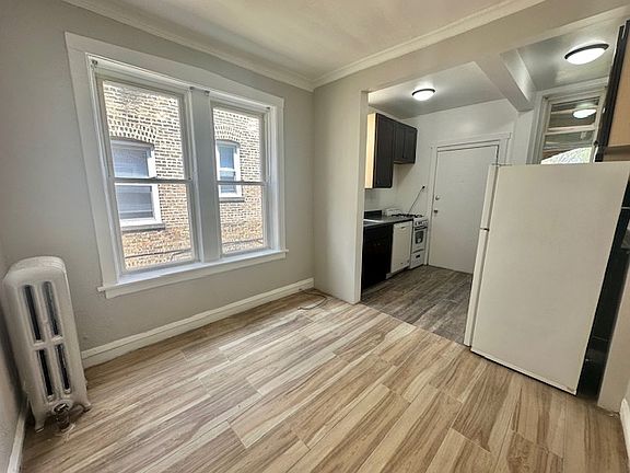 4th image of 3650 W Agatite Ave APT 2