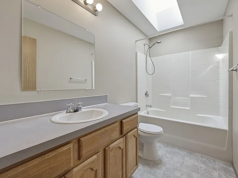 2440 Boulevard Heights Loop SE — Photo 35