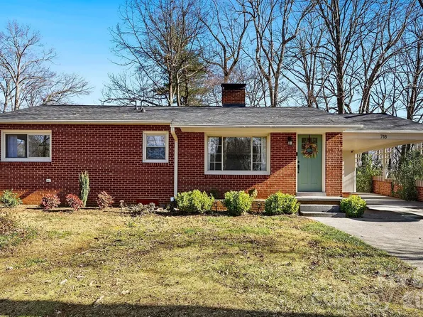 718 2nd Ave NE, Conover, NC 28613