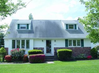 3620 Woodbridge Ln N, Wantagh, NY 11793