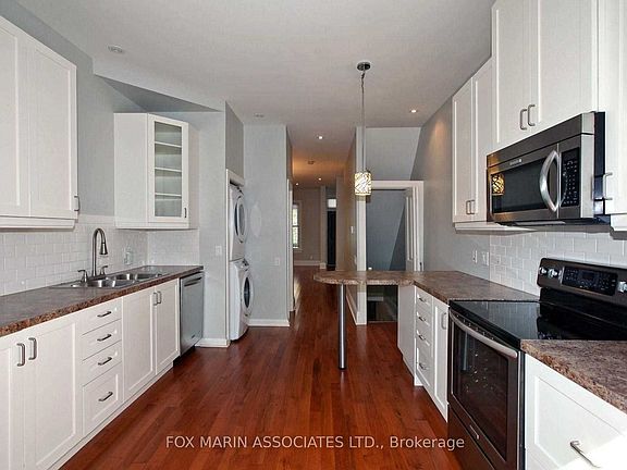 5th image of 103 Logan Ave