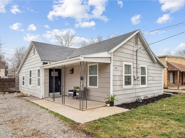316 W Elm St, Olathe, KS 66061