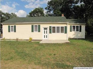 375 Wheaton Ave, Bayville, NJ 08721
