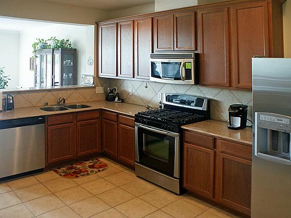 4th image of 12119 Medina Lake Dr