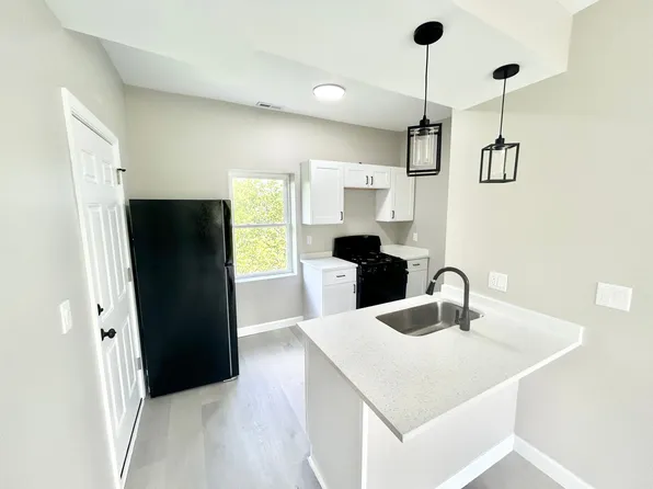 630 E 8th Ave, Gary, IN