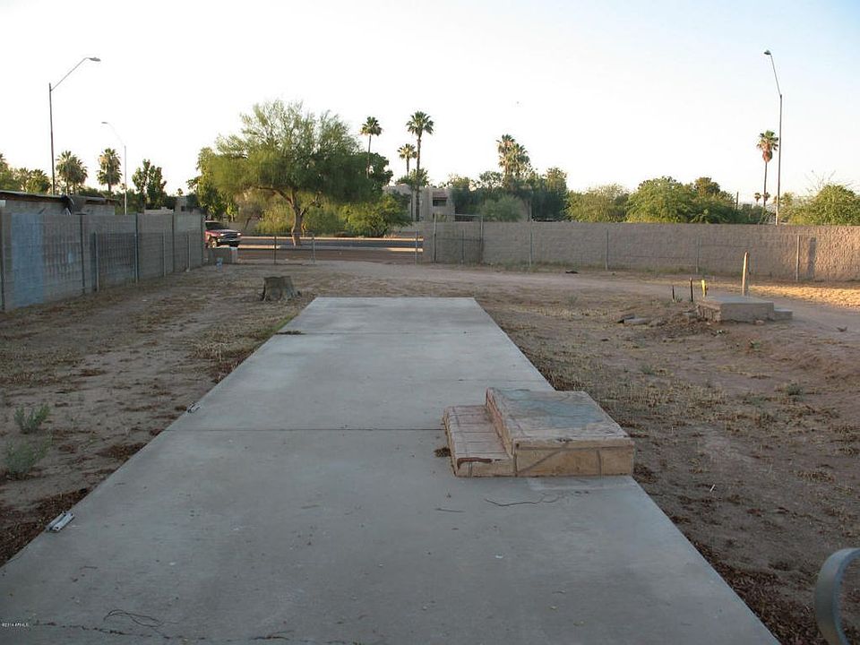 2nd image of 2538 E Tierra Buena Ln