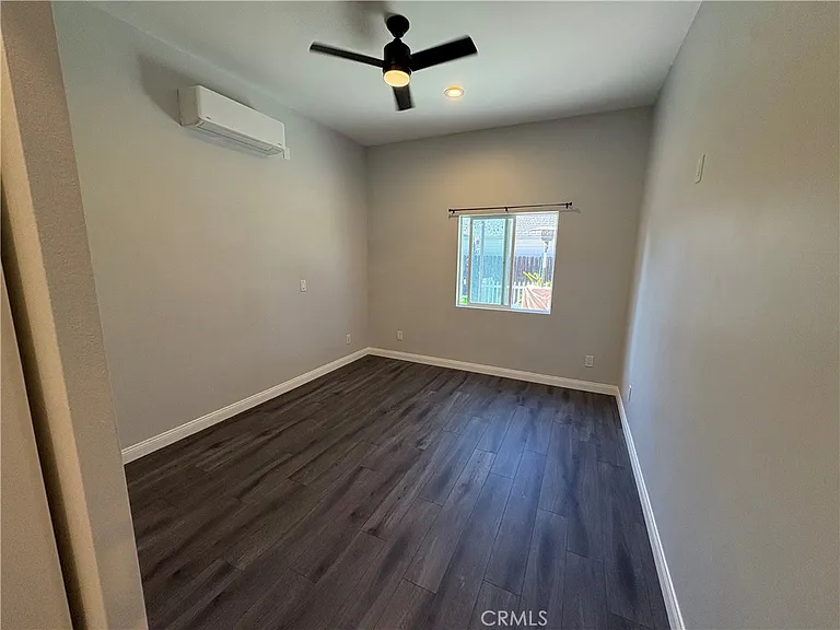 15228 S Ermanita Ave — Photo 11