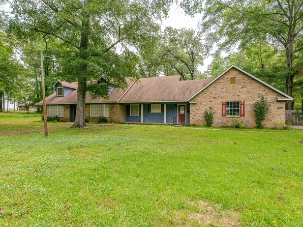 10675 Saddle Ln, Keithville, LA 71047