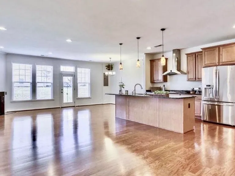 24715 Gracehill Ter — Photo 2