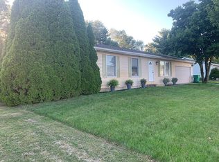 53655 Hyde Park Dr, Bristol, IN 46507