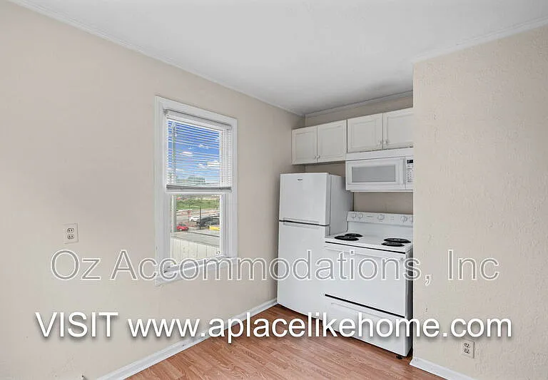 563 S Ash Ave #3 — Photo 9