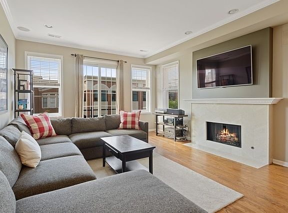 4th image of 1318 W Belmont Ave Unit 3W