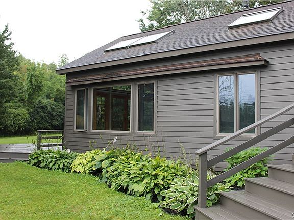 5th image of 1874 Willowdale Rd