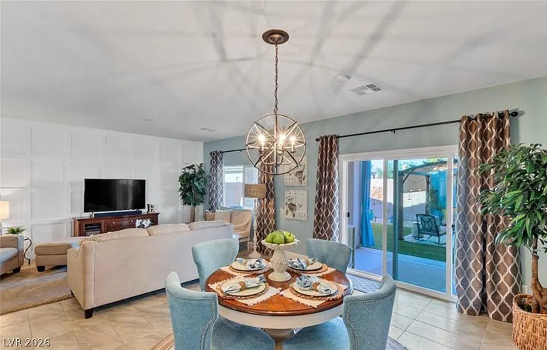 3 bed, 2.0 bath, 1775 sqft, $1,850 — Photo 4