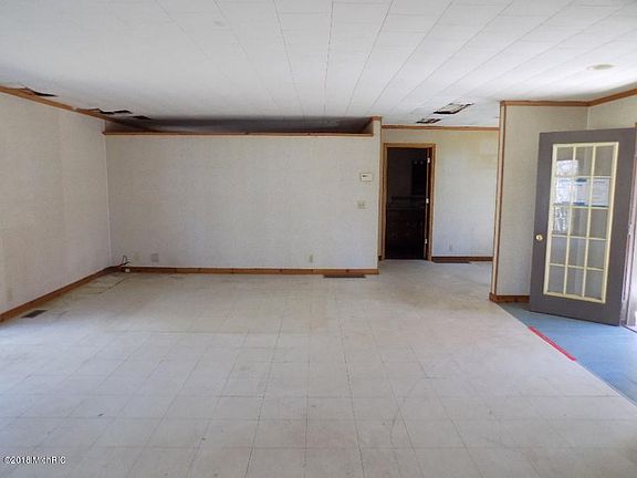 5th image of 7043 107th Ave
