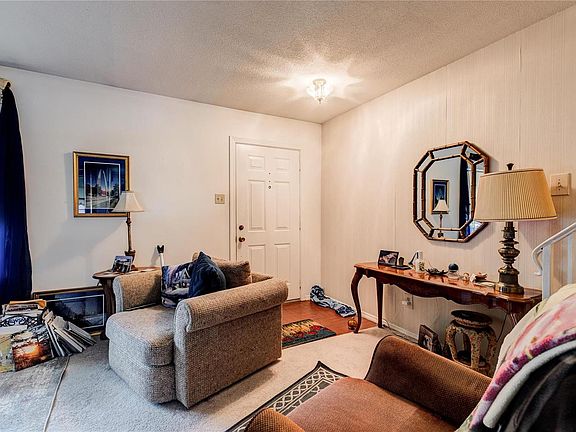 3rd image of 3214 Carefree Ln