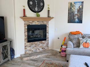 7604 Potter Valley Rd, Corona, CA 92880