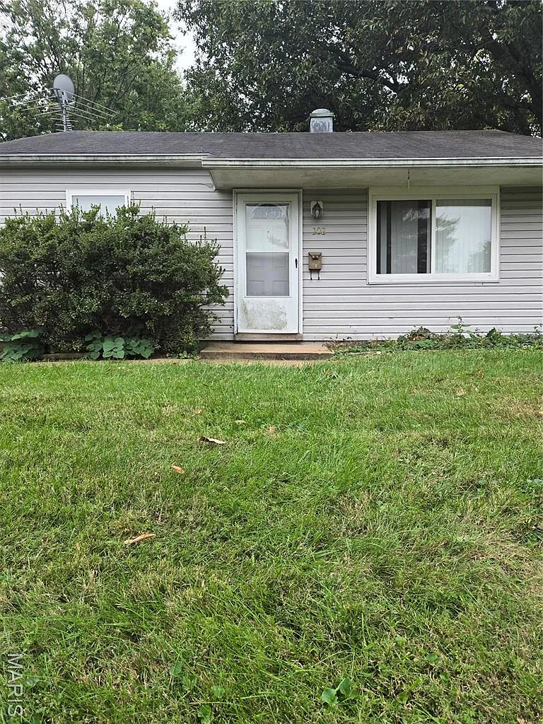 308 Oak Tree Dr photo 1