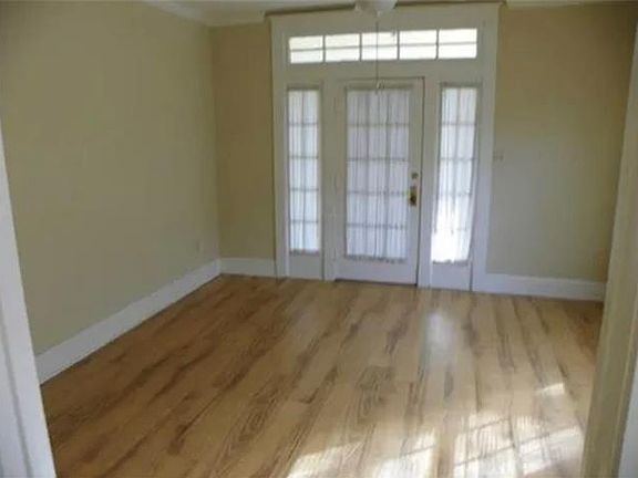 3rd image of 223 N Alexander St