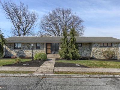 129 S Center St, Cleona, PA, 17042