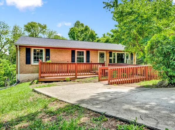 1537 12th St NW, Roanoke, VA 24017