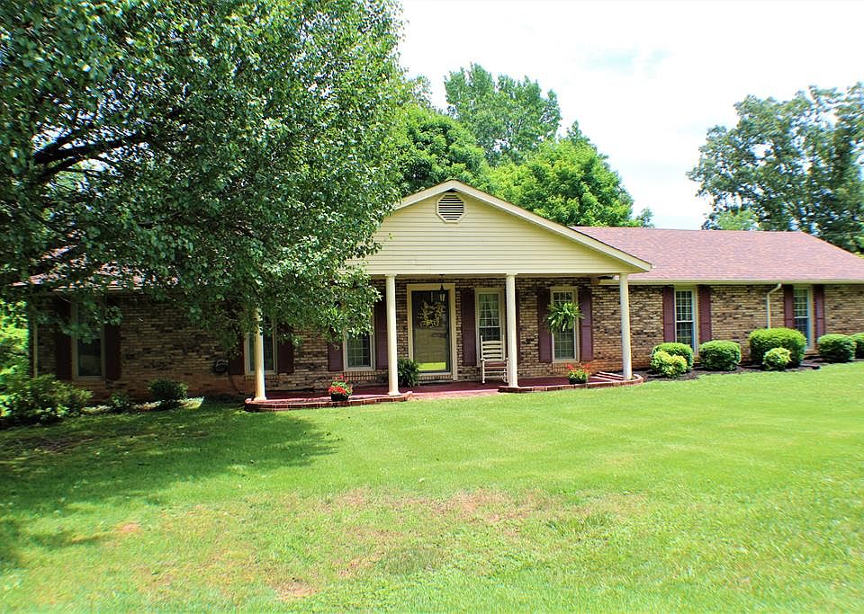 1st image of 2817 Oak Park Dr